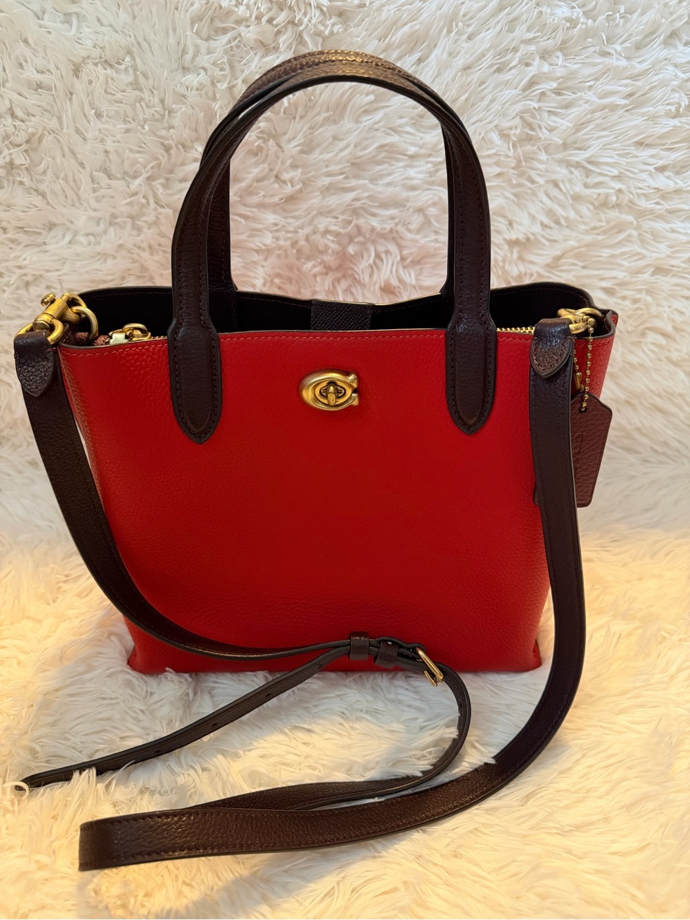Coach Willow Tote Crossbody Turnlock Colorblock Red Pebble Leather C8561